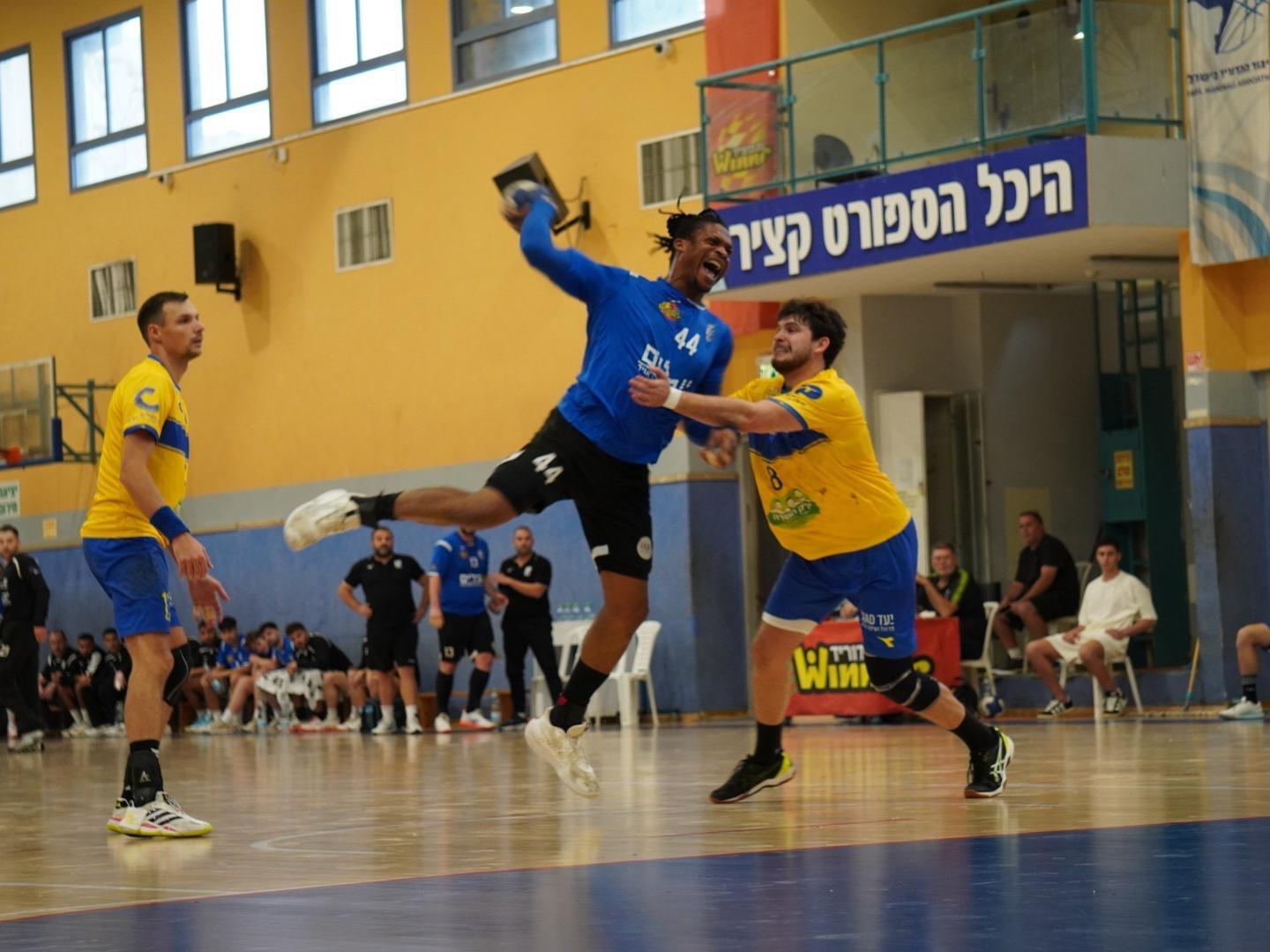 רמה"ש, חולון, הפועל ראשל"צ והרצליה בחצי גמר הגביע