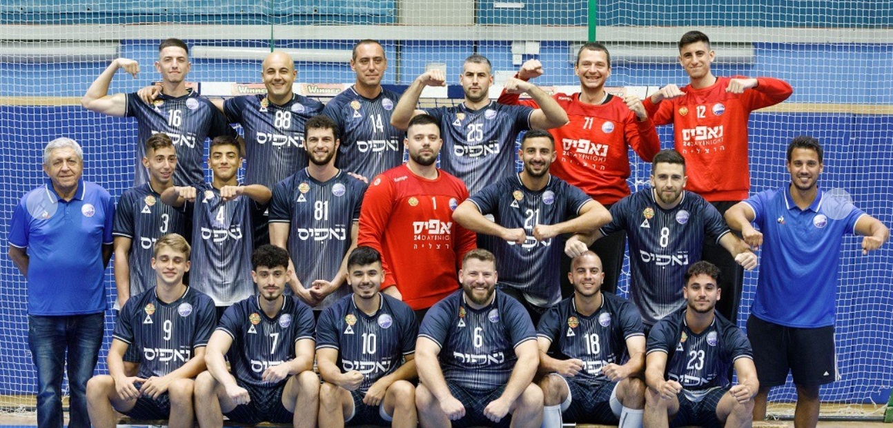 לוהטת: הרצליה ניצחה גם את חולון